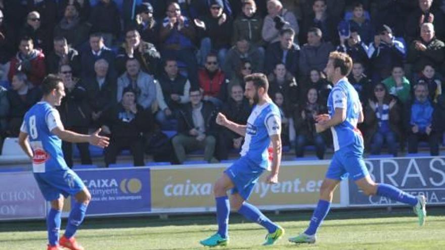 El Alcoyano, al acecho del líder