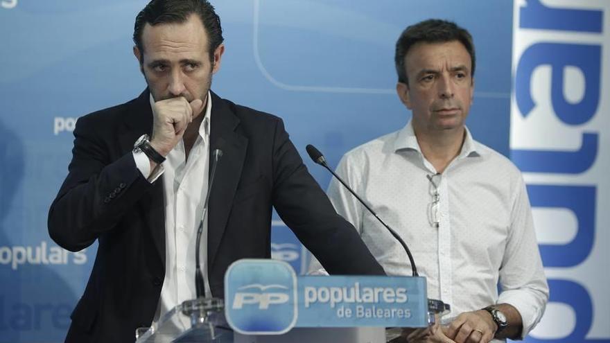 Todo apunta a que el secretario general, Miquel Vidal, sustituirá a Bauzá en el PP.