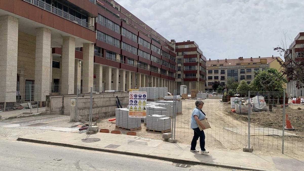 Las obras de reforma de la alameda de Talo Río, en el centro de Arcade.