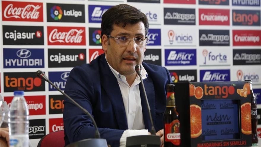 León: «No voy a abandonar el barco, los problemas tienen solución»