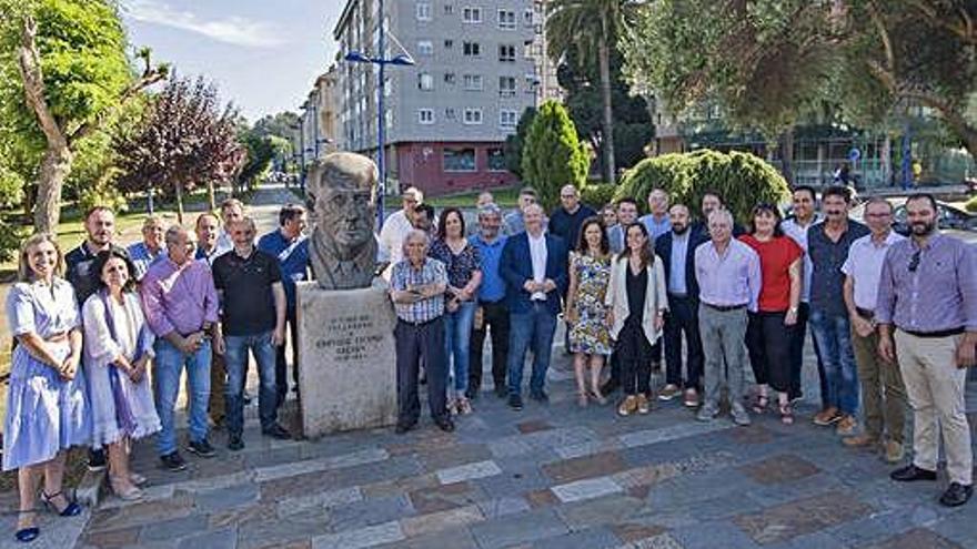 Foto de familia del consejo de alcaldes socialistas.