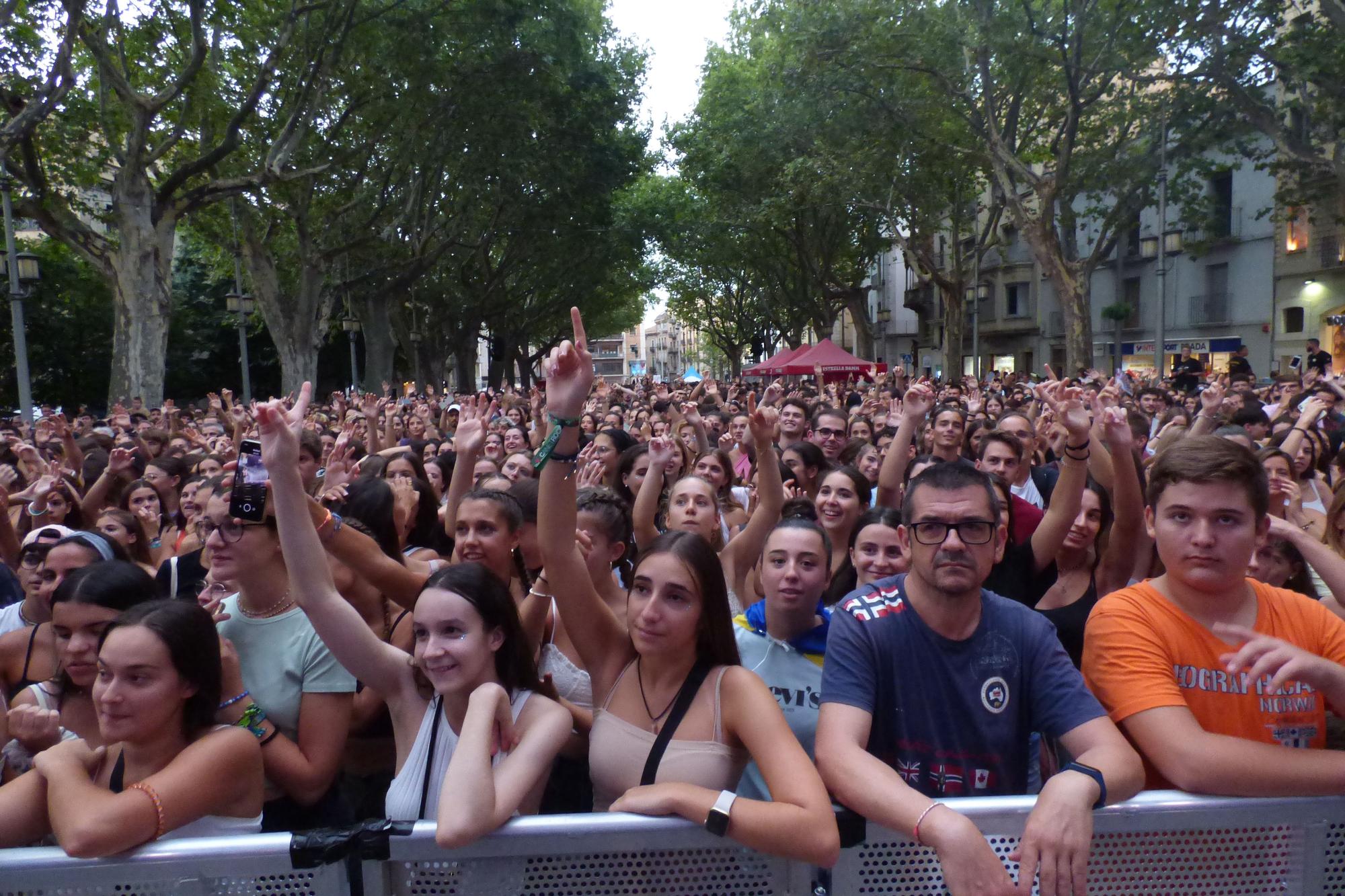 Figueres es desborda amb la tercera nit del festival acústica