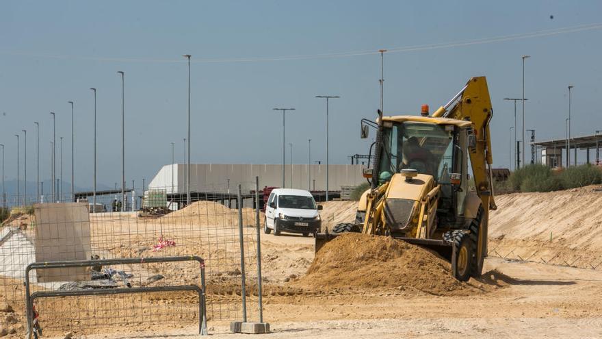 Fomento intensifica las obras del AVE en Elche