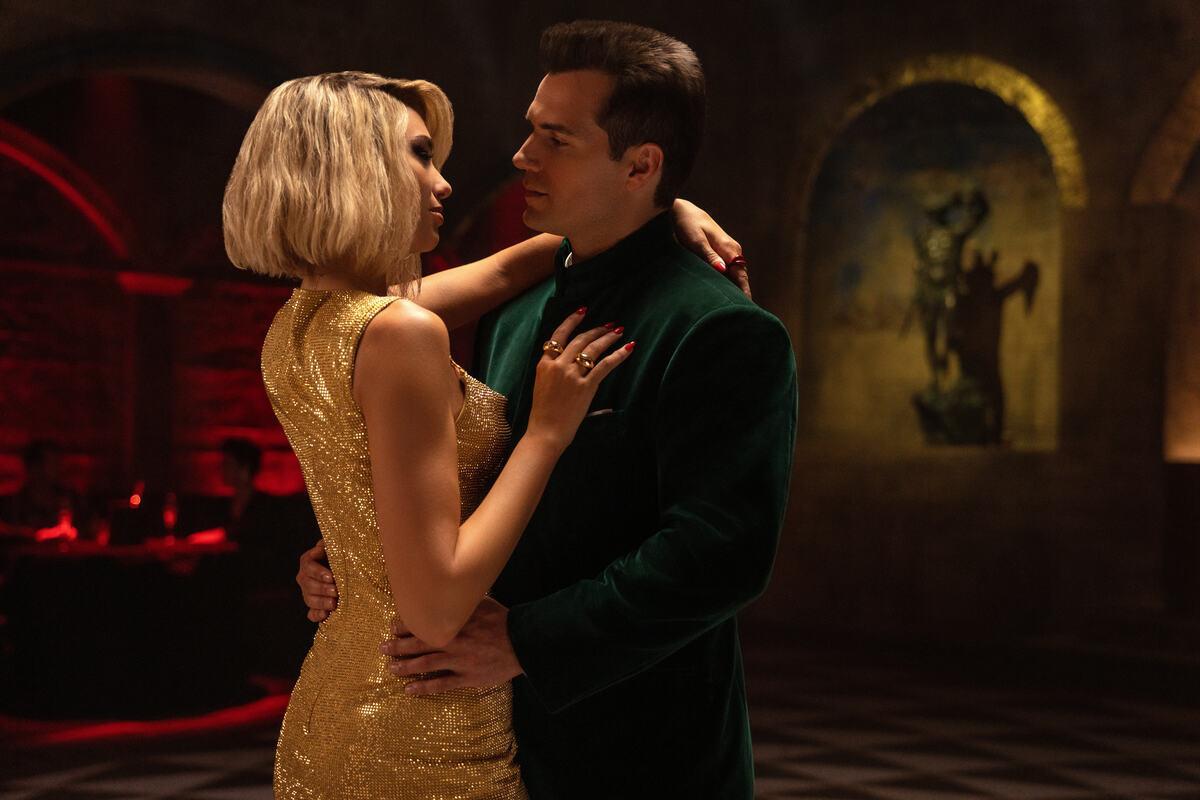 Dua Lipa junto a Henry Cavill en 'Argylle'