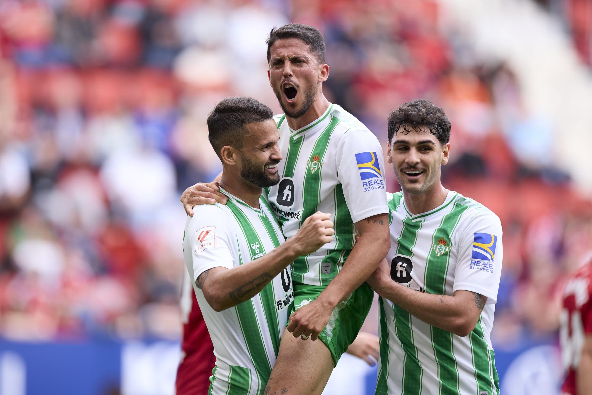 Pablo Fornals of Real Betis Balompie celebrates after scoring goal during the LaLiga EA Sports match between CA Osasuna and Real Betis Balompie at El Sadar on May 5, 2024, in Pamplona, Spain. AFP7 05/05/2024 ONLY FOR USE IN SPAIN / Ricardo Larreina / AFP7 / Europa Press;2024;SPAIN;Soccer;Sport;ZSOCCER;ZSPORT;CA Osasuna v Real Betis - La Liga EA Sports;
