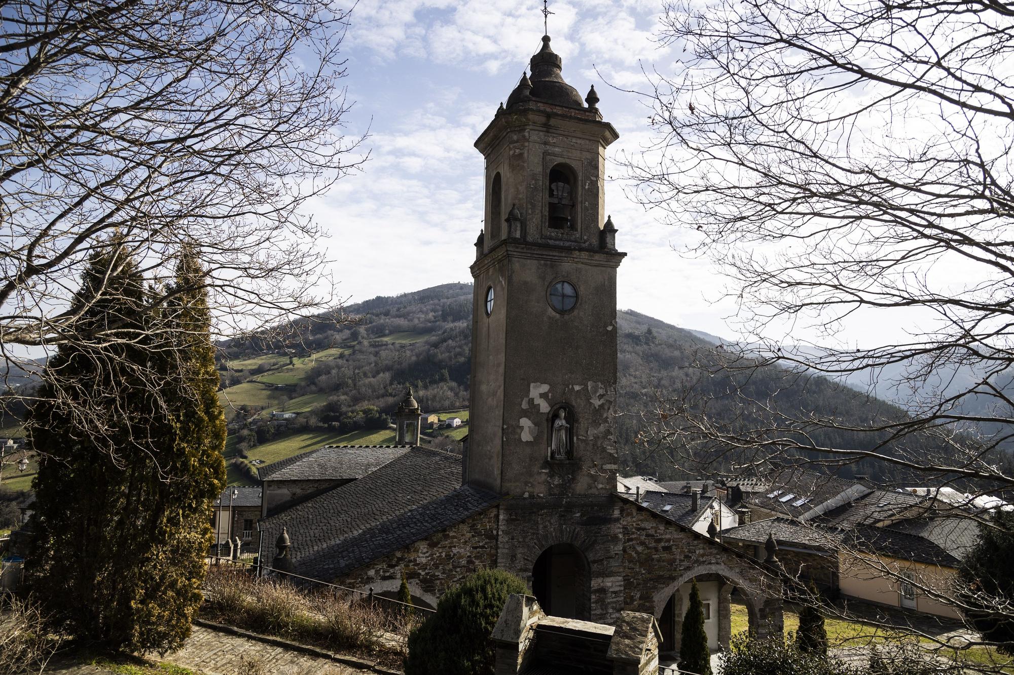 Asturianos en Taramundi, un recorrido por el municipio