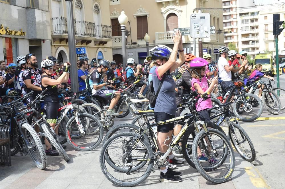 Marcha ciclista contra las multas del Seprona