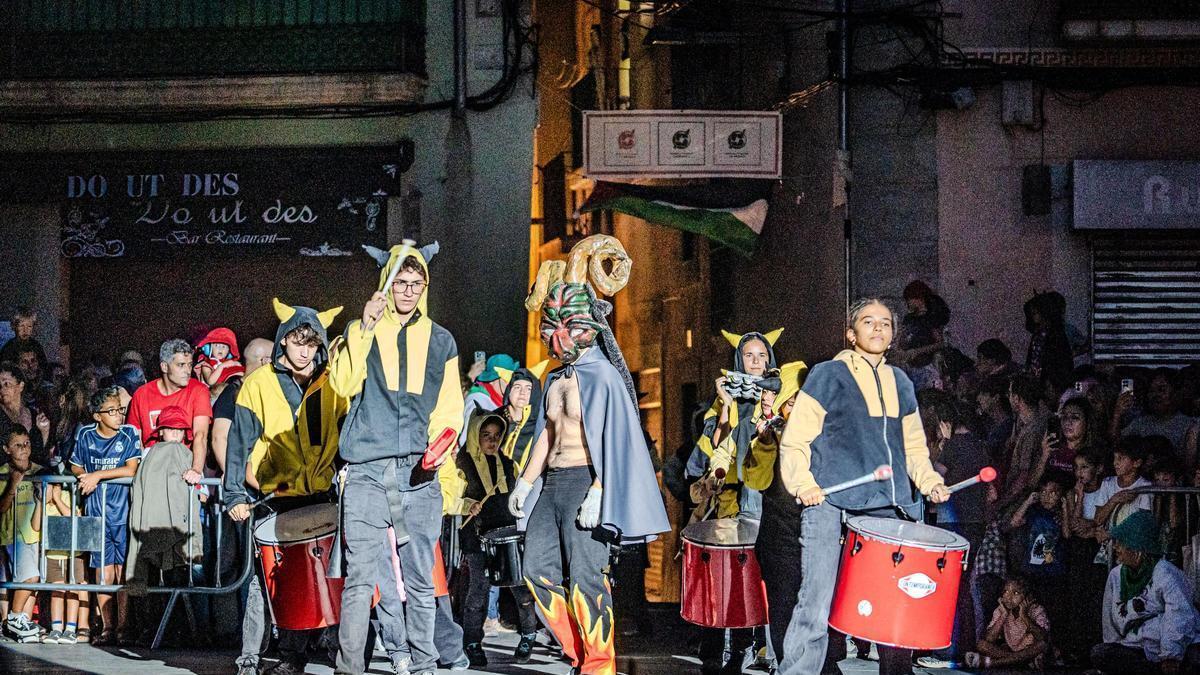 Mostra infantil del correfoc el diumenge de Moscada de l'any passat, a la plaça Major