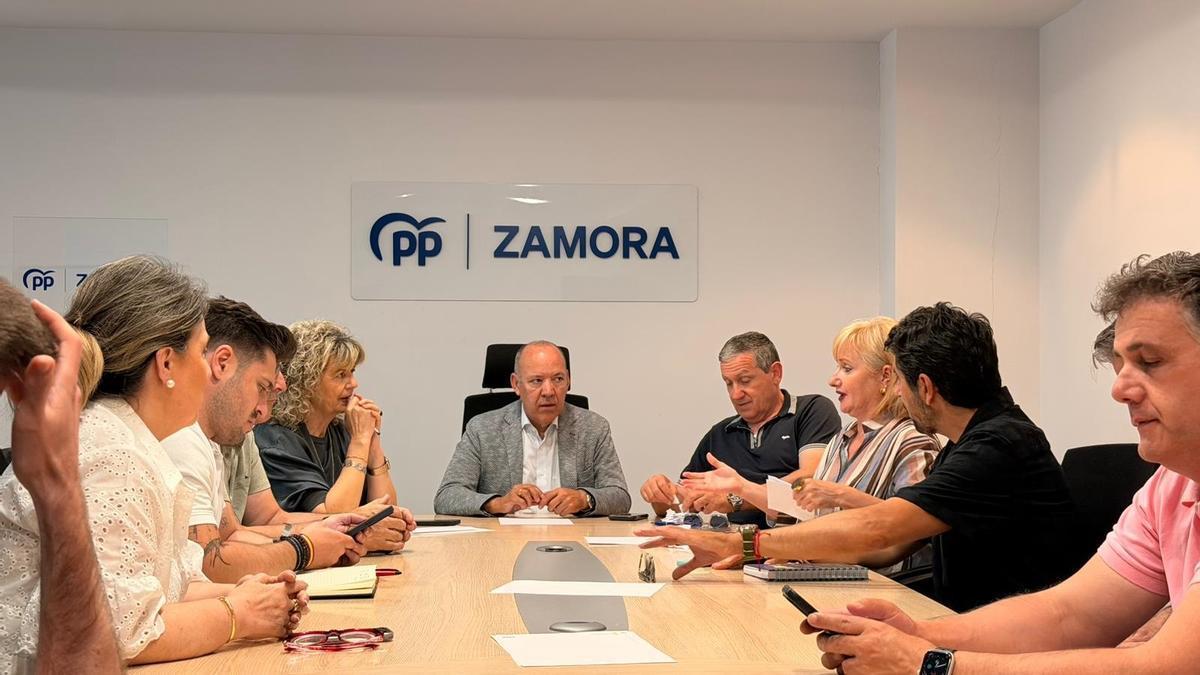 El PP cree que los ocho años de Gobierno del PSOE han sido ...