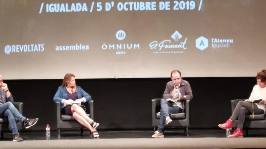 Un acte del col·lectiu Revoltats amb Bea Talegón omple l&#039;Ateneu d&#039;Igualada