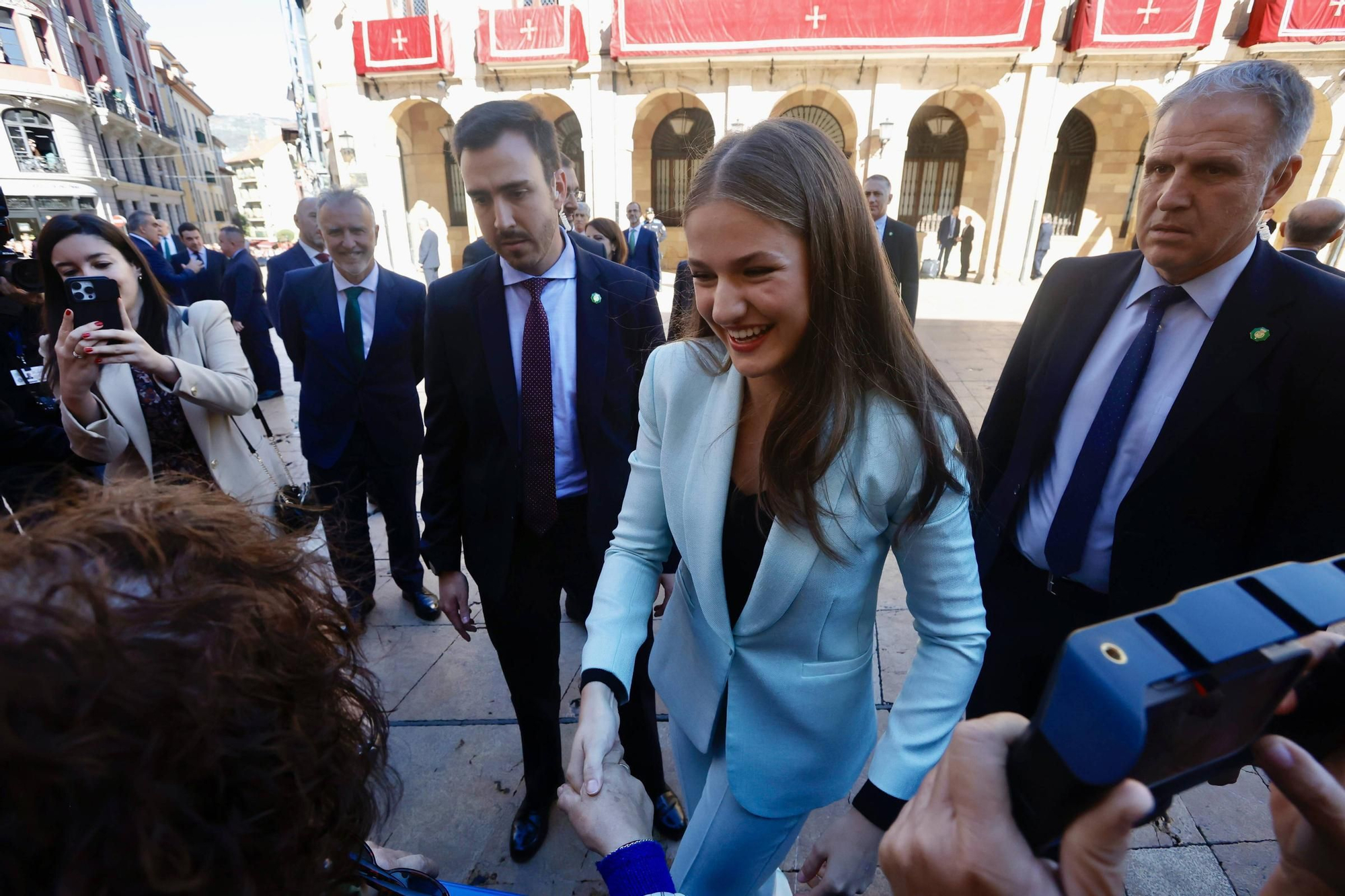 La Princesa Leonor recibe el título de Alcaldesa Honoraria de Oviedo y la Medalla de Asturias.