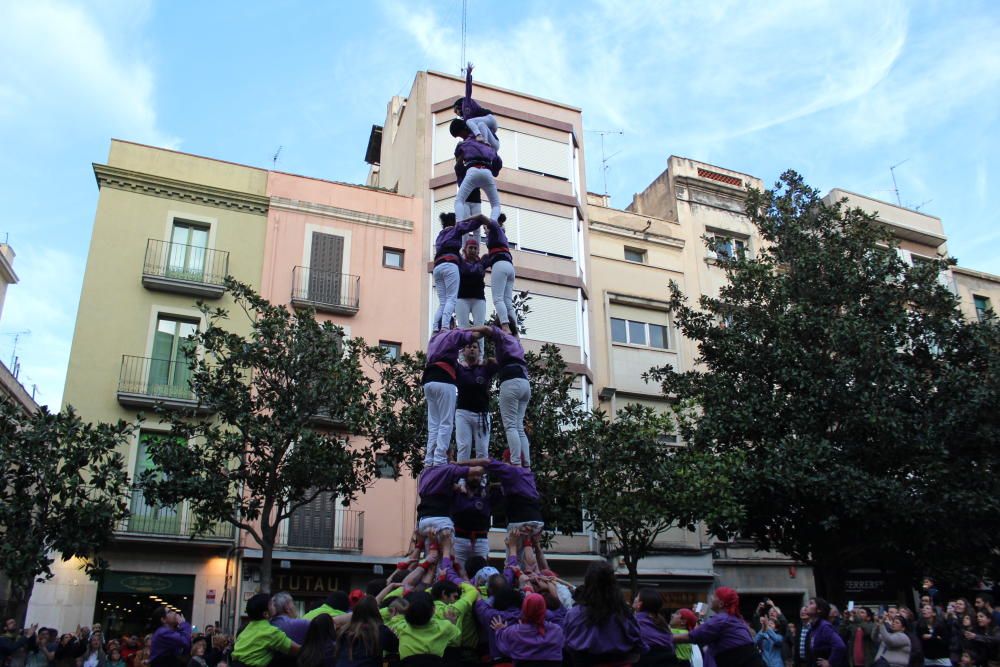 Figueres vibra amb les danses de Populària