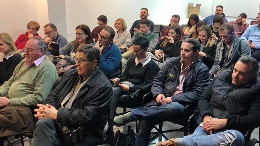 Algunos de los asistentes en la reunión del PP.