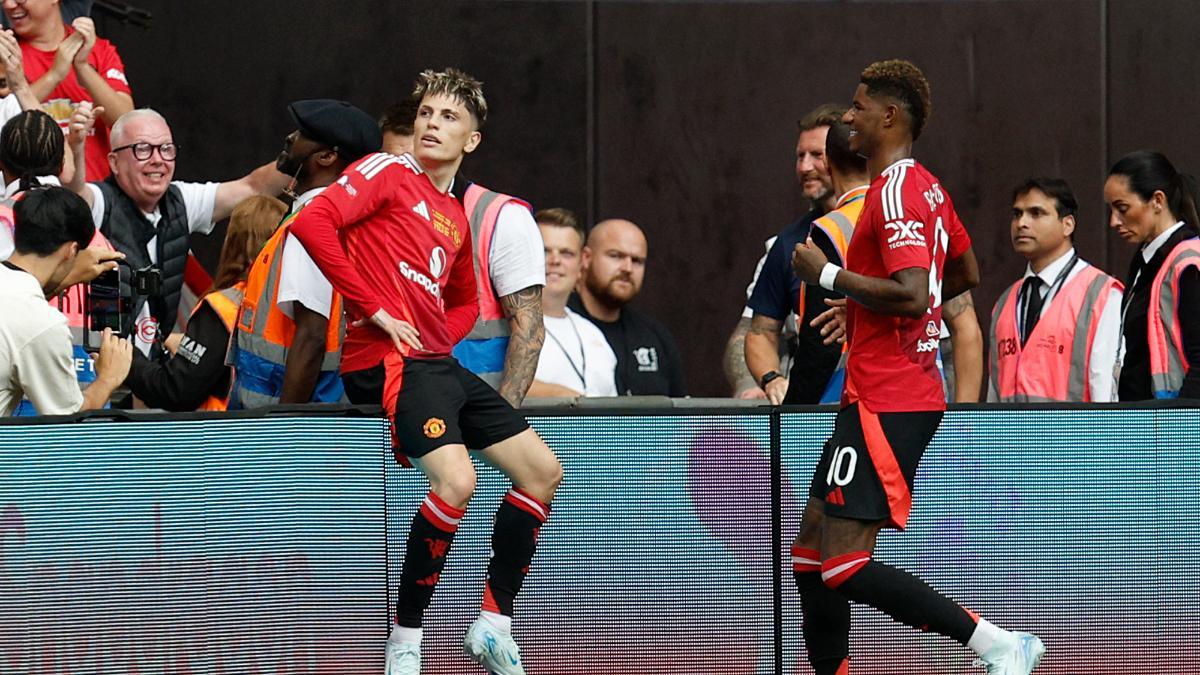 Garnacho celebra su gol contra el Manchester City en la Community Shield