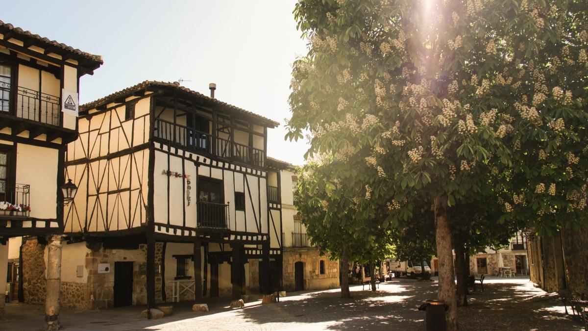 Covarrubias, en Burgos, es uno de los cien Pueblos Más Bonitos de España, según el ranking que lleva esta denominación