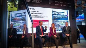 Francesc Fajula (MWCapital), Maria Galindo (Generalitat de Catalunya) y Jordi Valls (Ajuntament de Barcelona), en la presentación de un informe sobre el legado del MWC en Catalunya