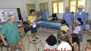'Operación cole': las aulas de Caravaca se convierten en quirófanos por un día