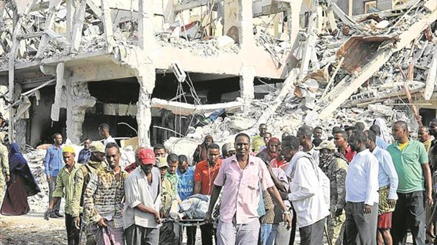 El atentado del sábado en Somalia causa 215 muertos