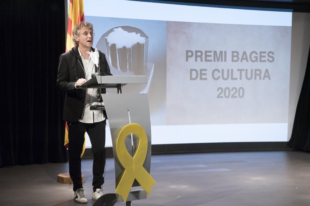 Joan Soler rep el Premi Bages de Cultura