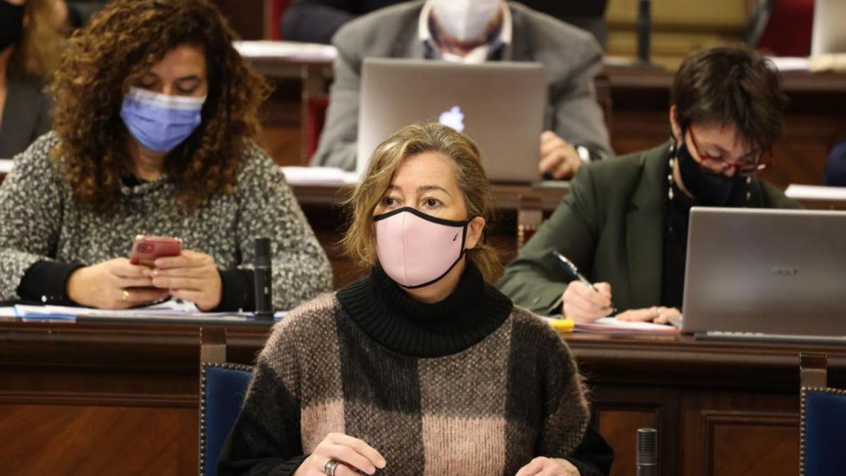 La presidenta del Govern, ayer, en el Parlament. | CAIB