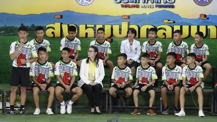 Los niños de la cueva de Tailandia reaparecen con sus más grandes sonrisas