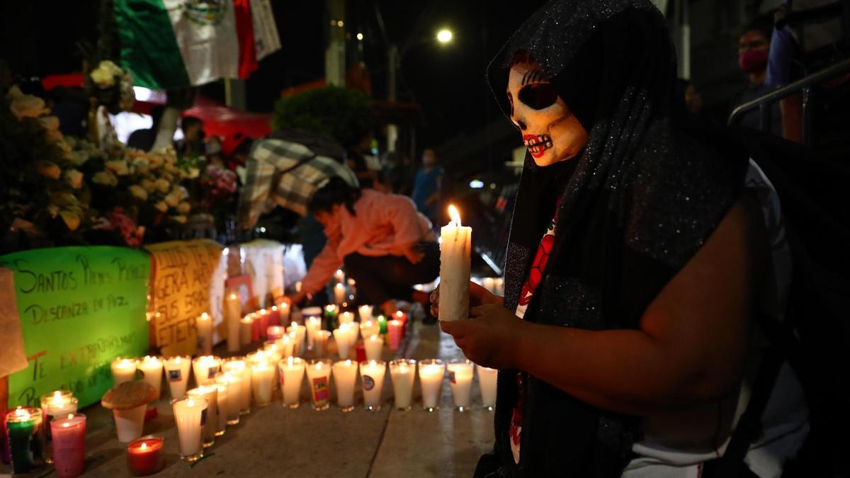 Asciende a 26 la cifra de muertos por el derrumbe.