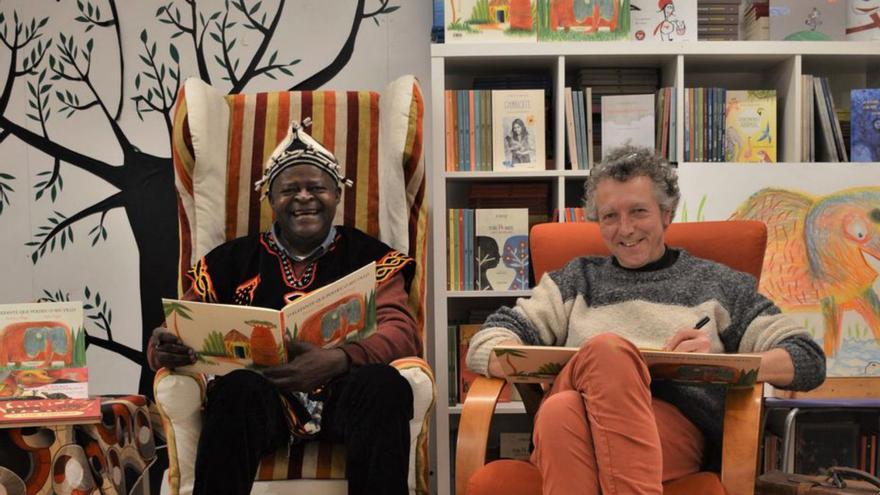 El camerunés Boniface Ofogo presenta en “Wells” su último libro de cuentos africanos