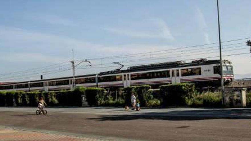 Villena mantiene la pugna por el soterramiento de las vías  del tren en el casco urbano