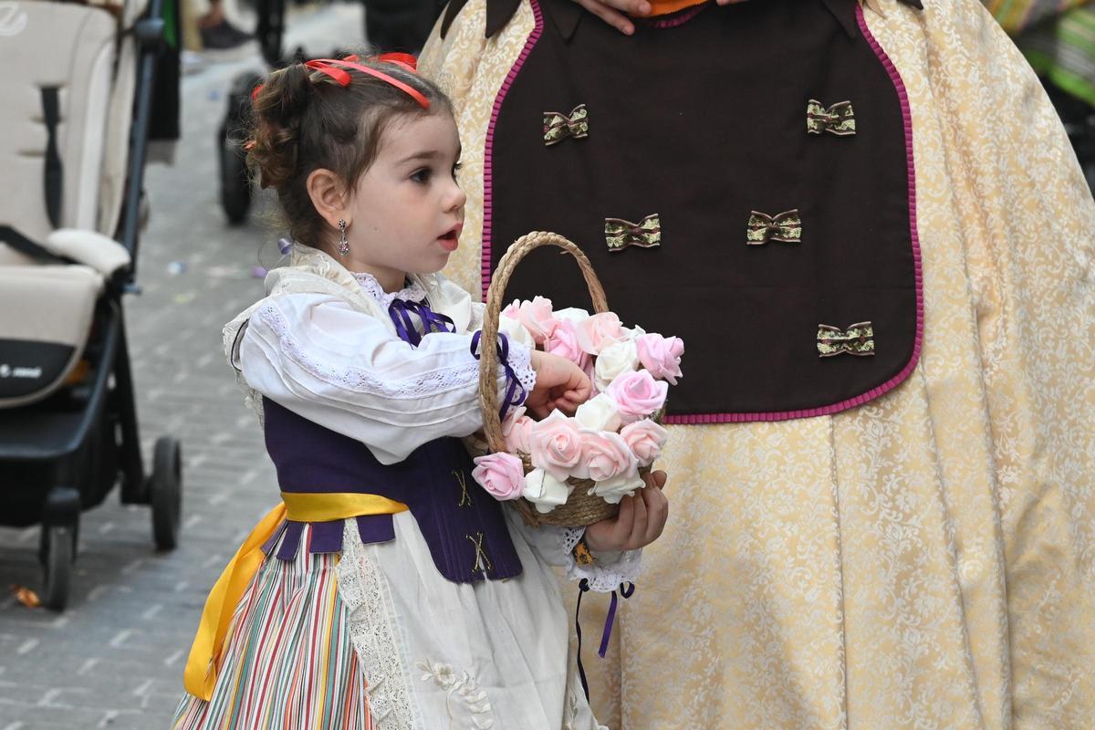 Galería de imágenes: El Pregó Infantil llena de diversión y color las calles de Castelló