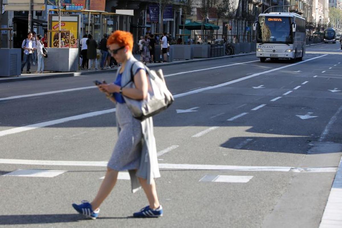 Buses interurbanos en la Estació del Nord y Barcelona