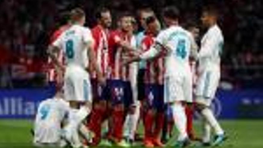 Atlètic i Madrid deceben en el derbi i s&#039;allunyen a 10 punts del Barça