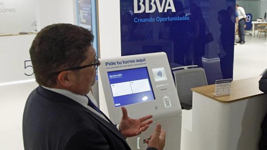 Oficina inteligente del BBVA en Murcia, el futuro es hoy