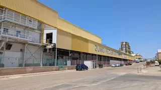Dcoop estudiará la viabilidad de la fábrica de zumos en el polígono industrial de Palma del Río