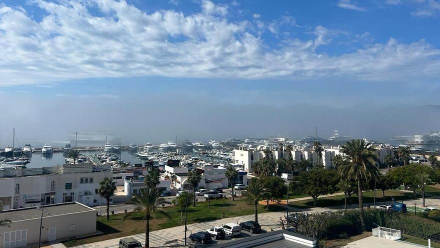 La niebla impide aterrizar en Ibiza a dos vuelos procedentes de Madrid y Barcelona