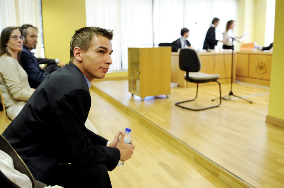 Pablo Soto, creador de programes per a l’intercanvi d’arxius entre usuaris, durant el judici. Pablo Soto, creador de programes per a l’intercanvi d’arxius entre usuaris, durant el judici.