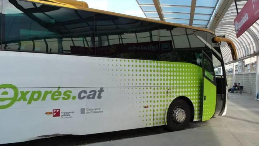 Autocar del servei de Bus Exprés que funciona a Igualada