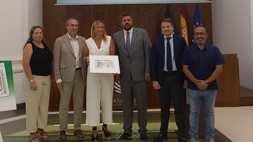 La ONCE saca un cupón conmemorativo por el 40 aniversario del Estatuto de Autonomía de Extremadura