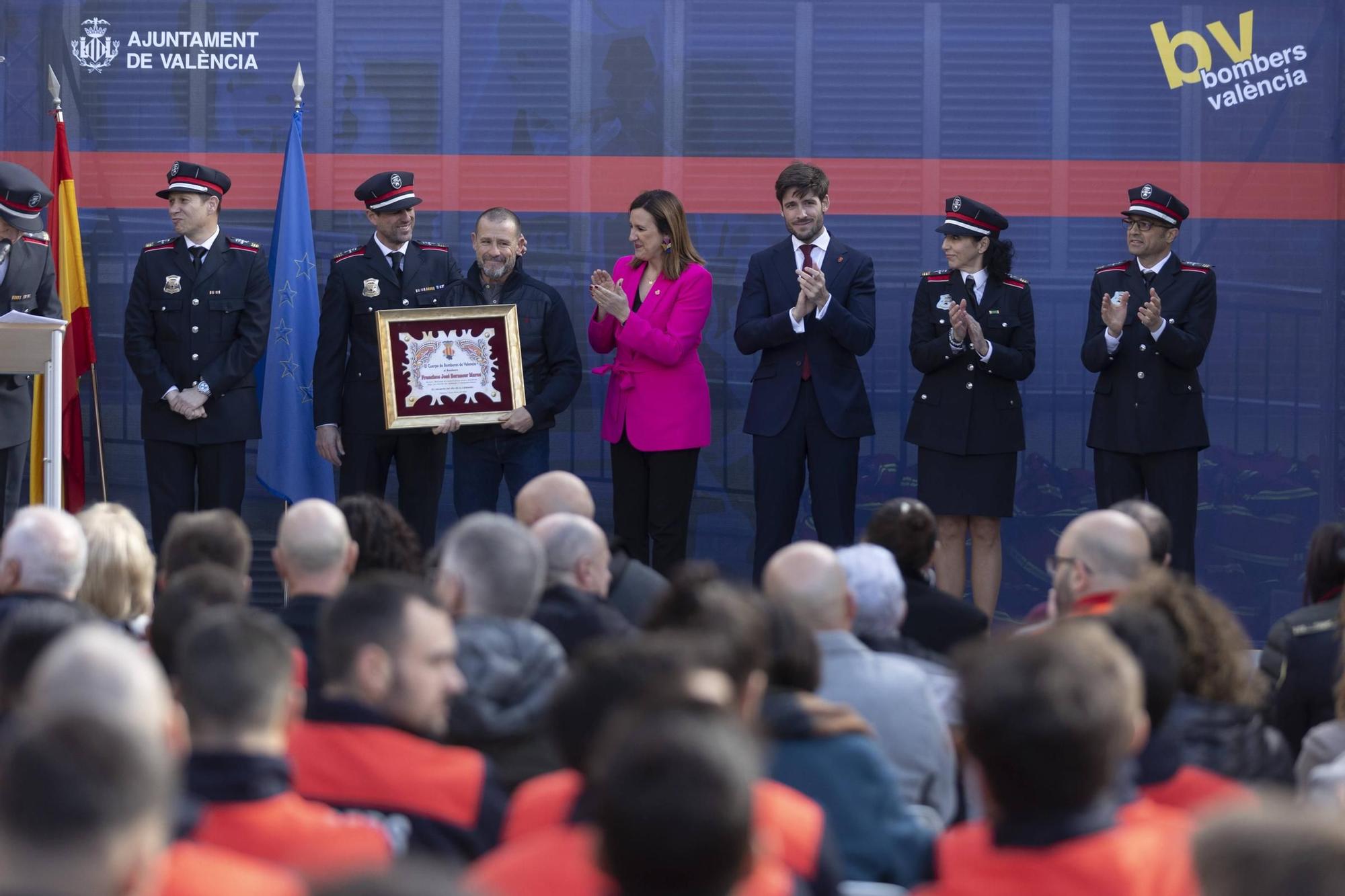 Acto con motivo de la festividad del Cuerpo de Bomberos de València