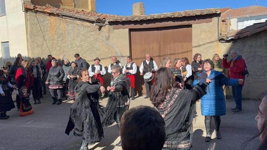 Las mujeres de Camarzana de Tera y Milles toman el mando