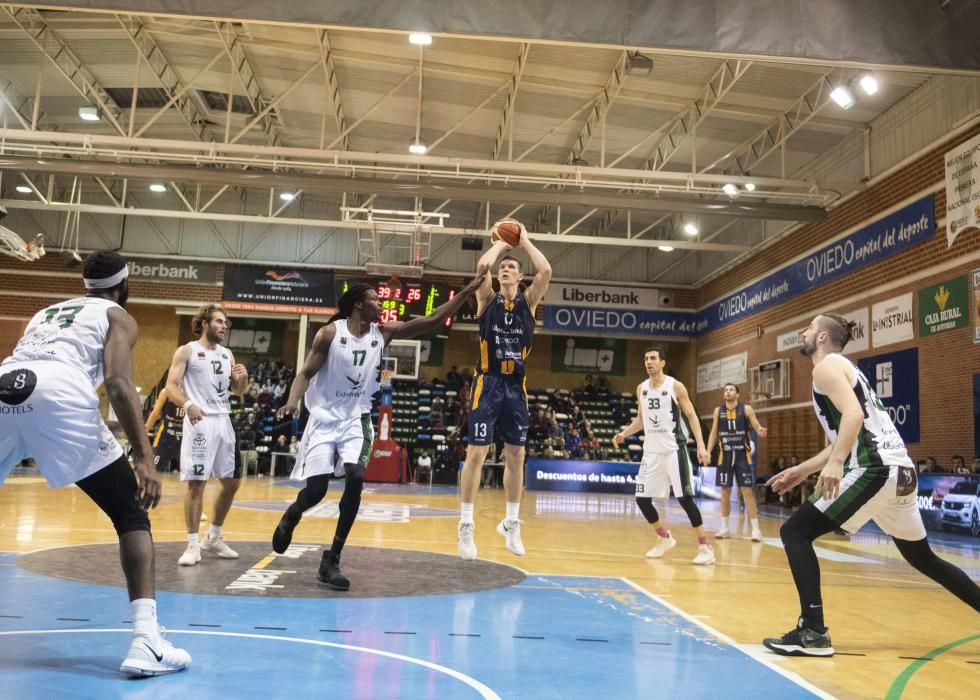 La victoria (82-62) del Oviedo al Cáceres