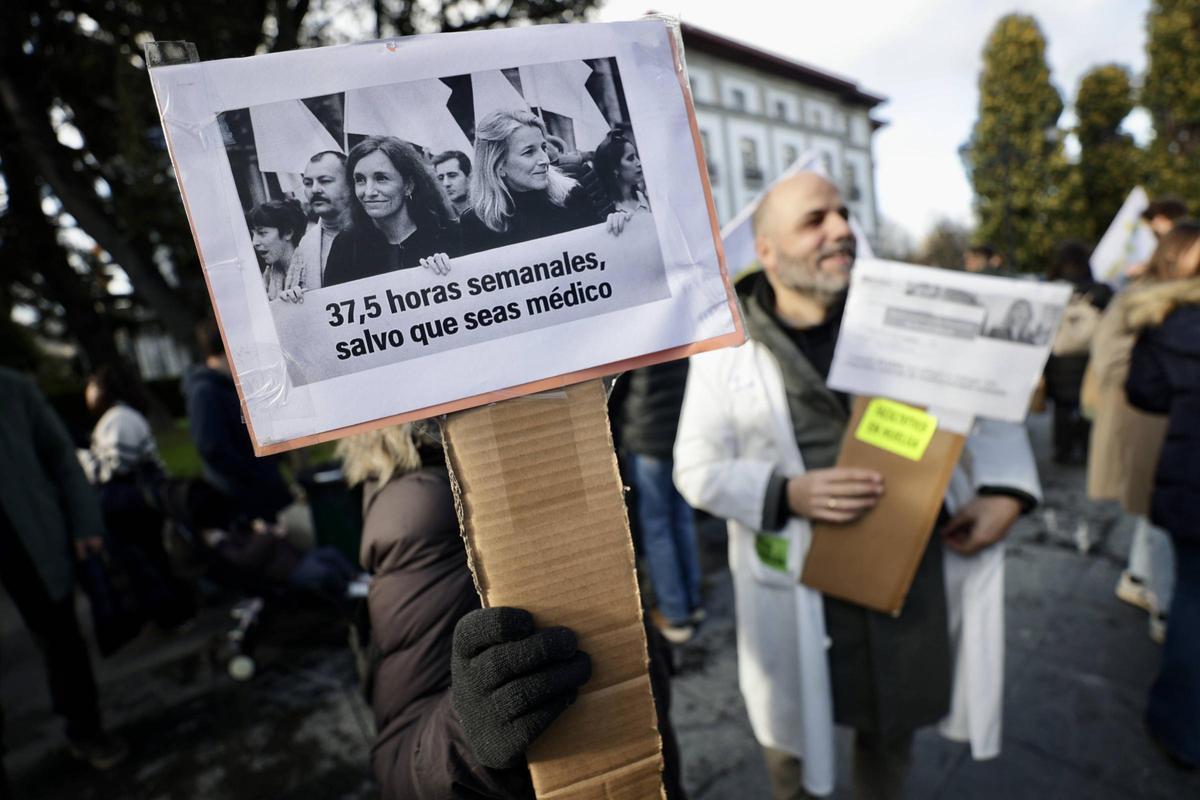 Protesta de los médicos, el pasado jueves, en Oviedo.