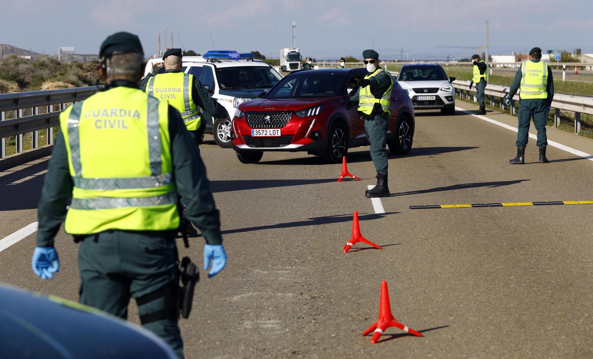 Control de la Guardia Civil en la A23