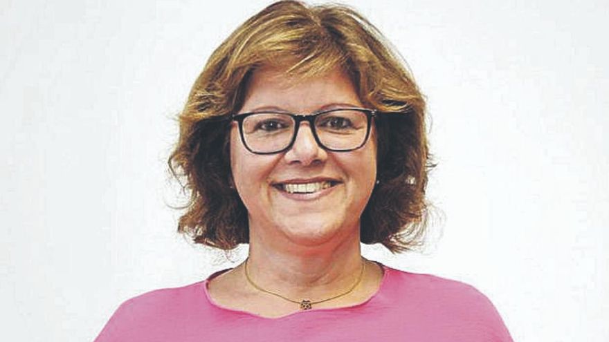 The mayoress of Buenavista del Norte maintains the salary of 2,250 euros per month and the cost of her government