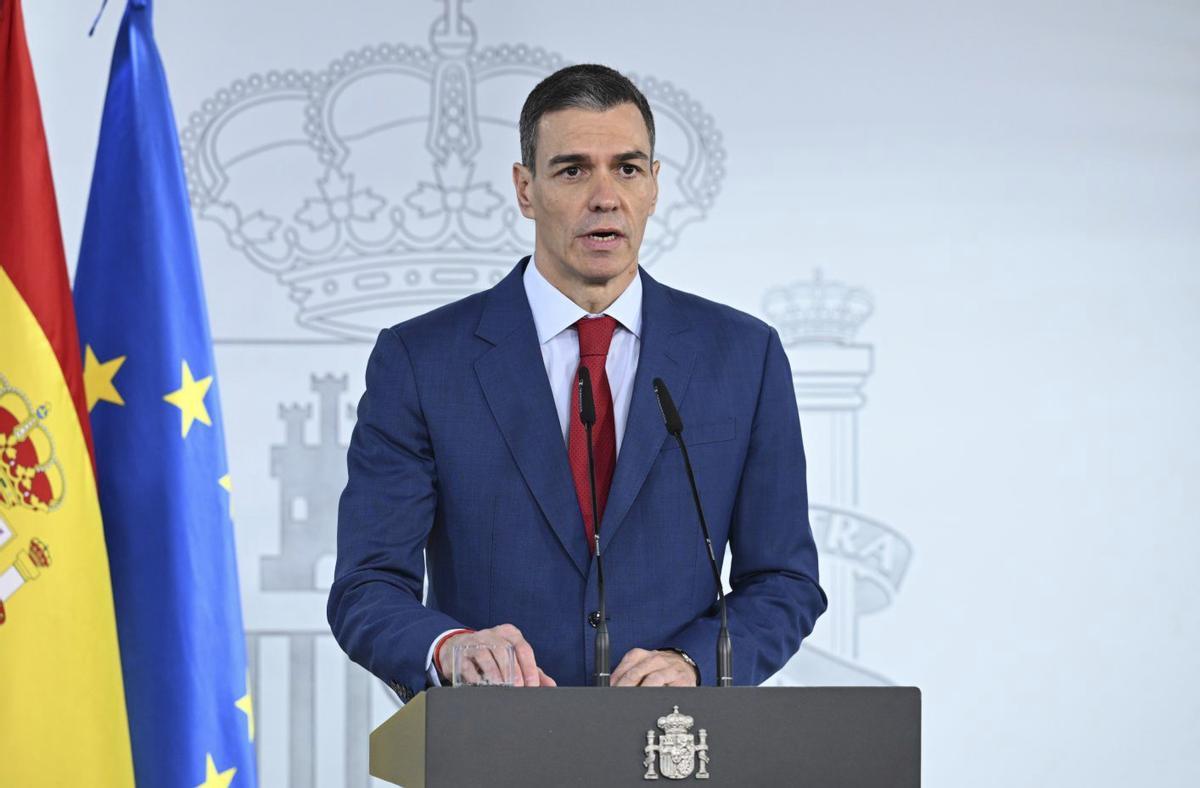 Sánchez agita la bandera del ‘no a la guerra’ per mobilitzar l’esquerra