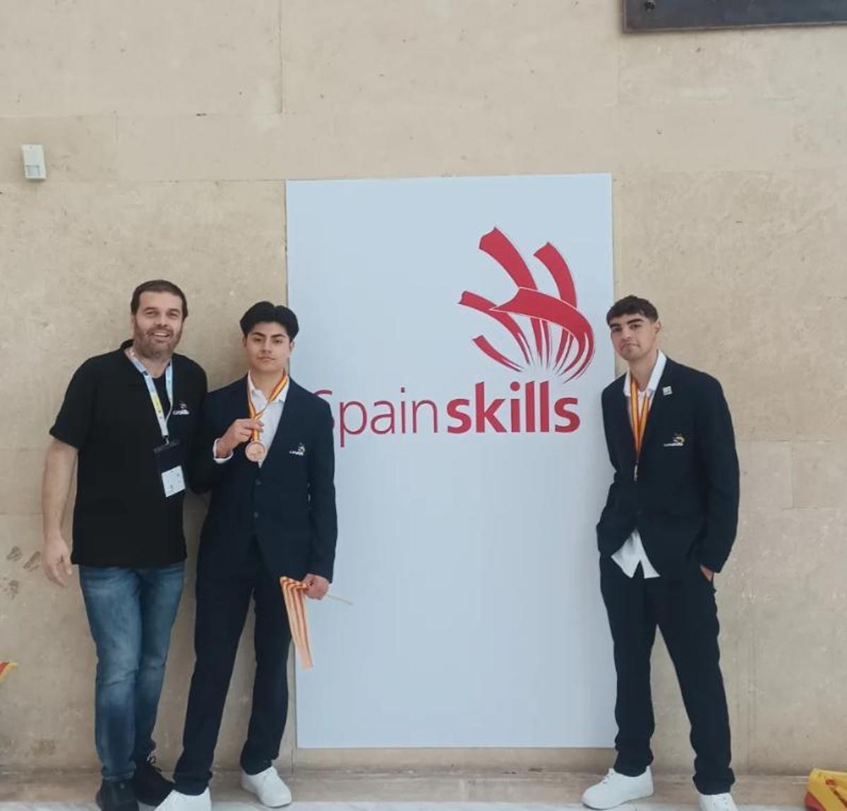 Daniel Zavala Cerrato i Arnau Tejero Ferrer, de l’Institut La Bisbal.