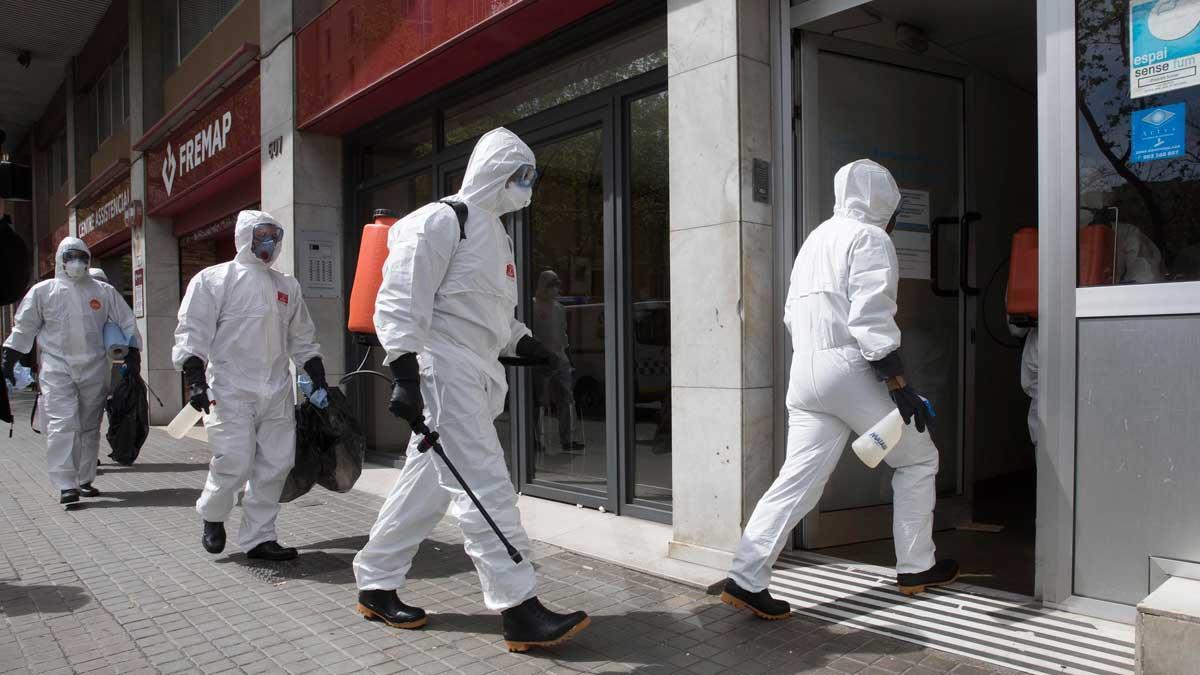 El ejército desinfecta la residencia de ancianos Marvi Park de Barcelona