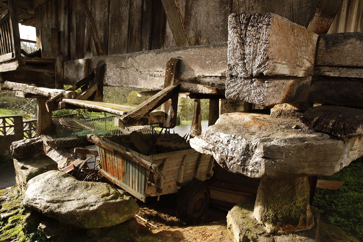 El hórreo, símbolo de sociedad rural asturiana