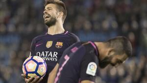 Piqué, sancionado, no viajará a Málaga.