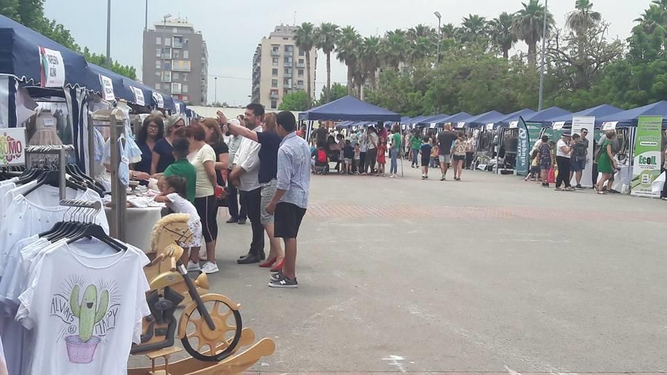 A peu de Carrer. Feria de comercio de Alaquàs.