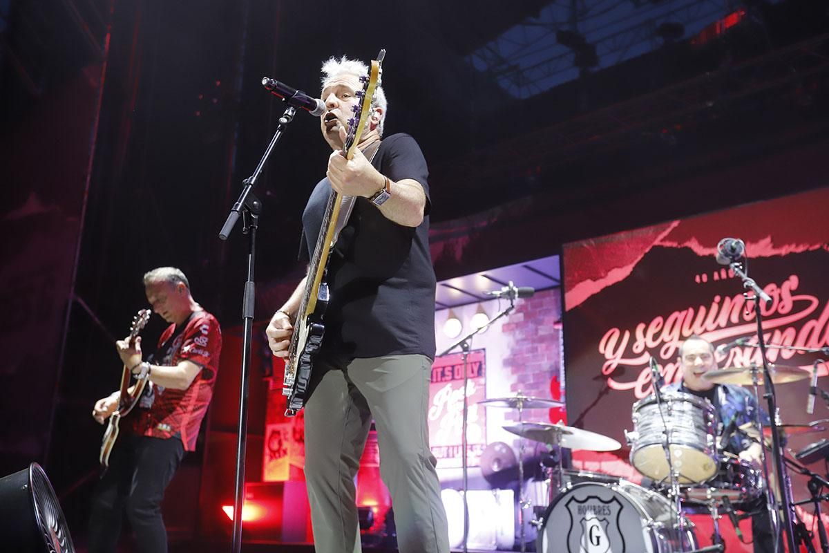 Hombres G enloquecen al público de Los Califas